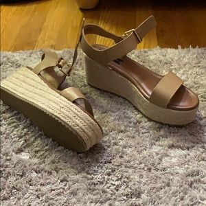 Steve Madden platform sandals worn once
